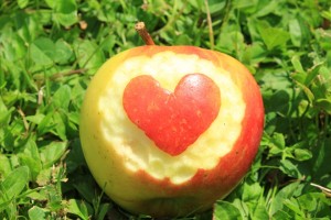 jablčko srdce dobre na tlak prirodne potraviny
